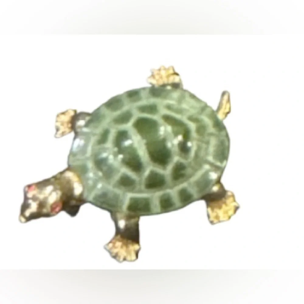 Green and Gold Turtle Brooch